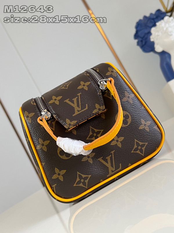 l0*is V*t0n dopp kit-28*15*16.5cm