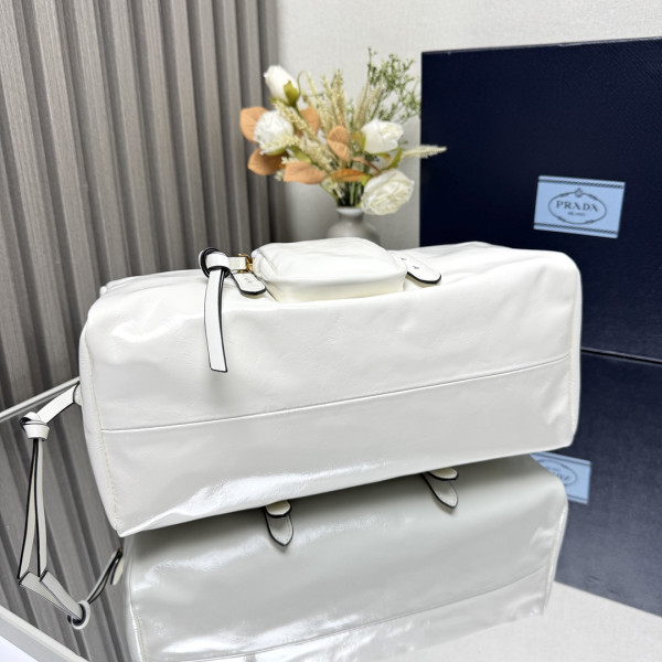 Pra*a dangle medium leather top-handle bag