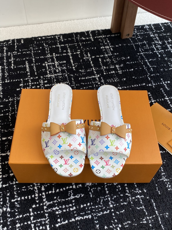 l0*is V*t0n slippers