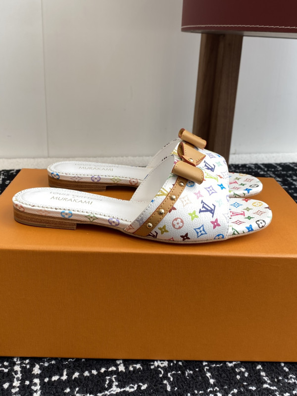 l0*is V*t0n slippers