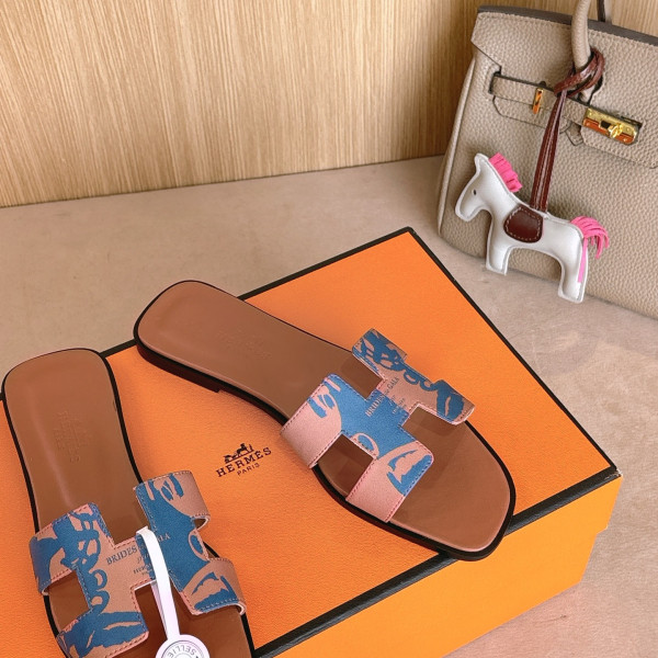 H**mes sandals