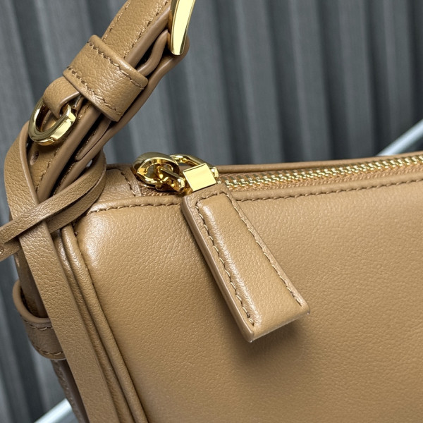 Pra*a demi-lune large shoulder bag-42*19.5*8.5cm