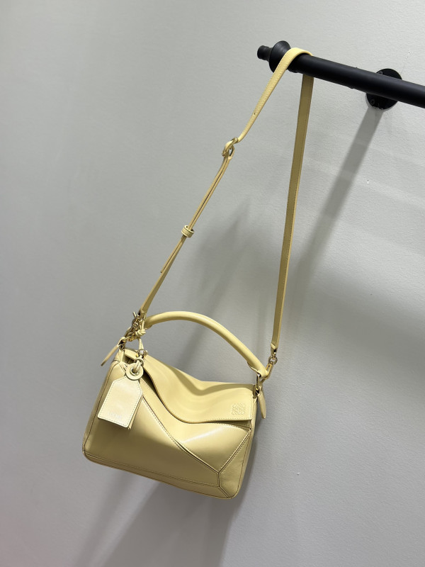 Lowee Small Puzzle Bag-24*16*10.5cm