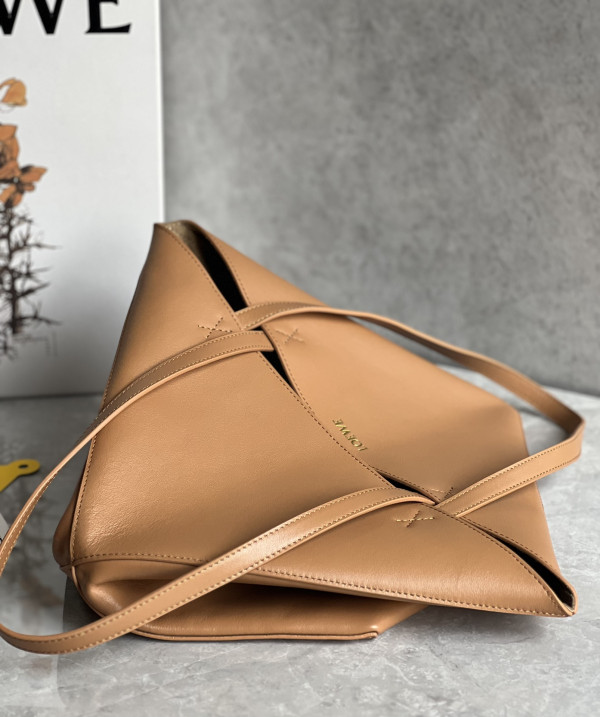 Lowee Puzzle Fold medium Tote -  25.5X14.5X31.5cm