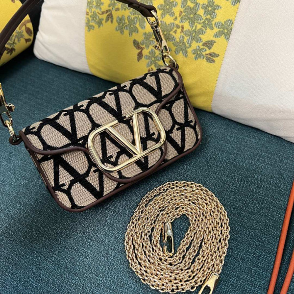 VALENTINO LOCÒ SMALL SHOULDER BAG