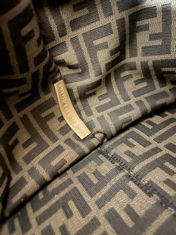 F**di spy large - 48*20*22cm