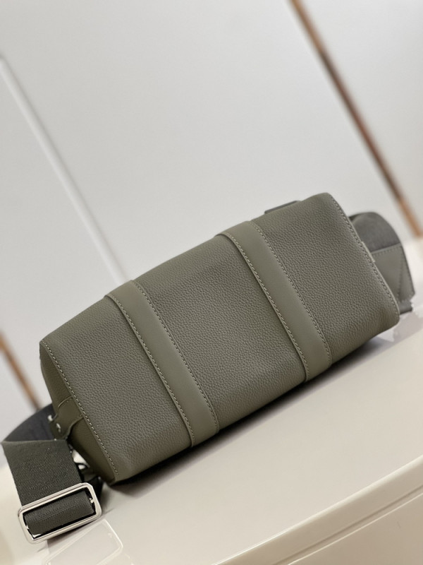 l0*is V*t0n city keepall