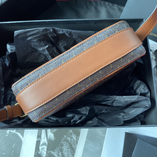 Y*L le monogramme camera bag