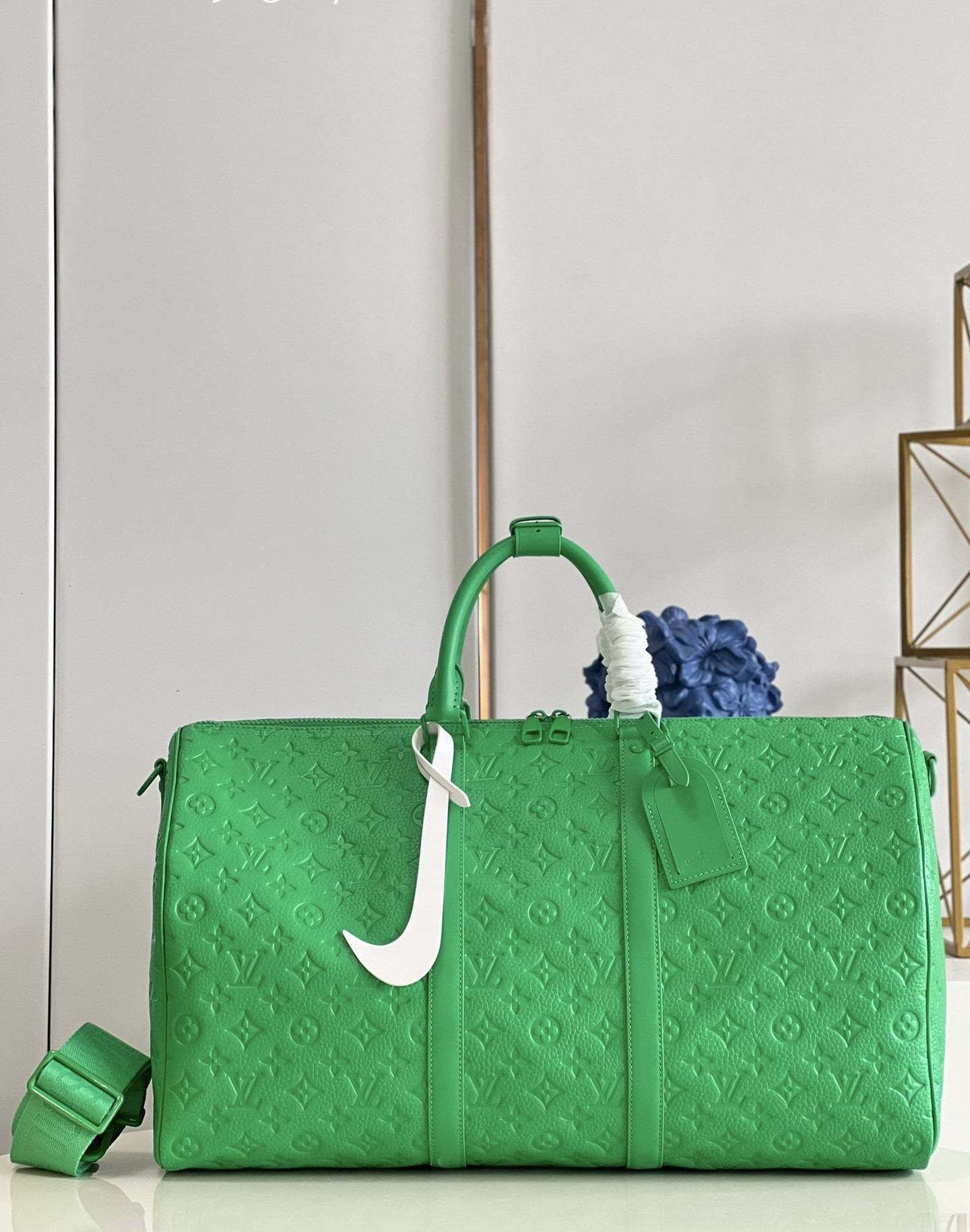 l0*is V*t0n keepall bandouliÈre 50