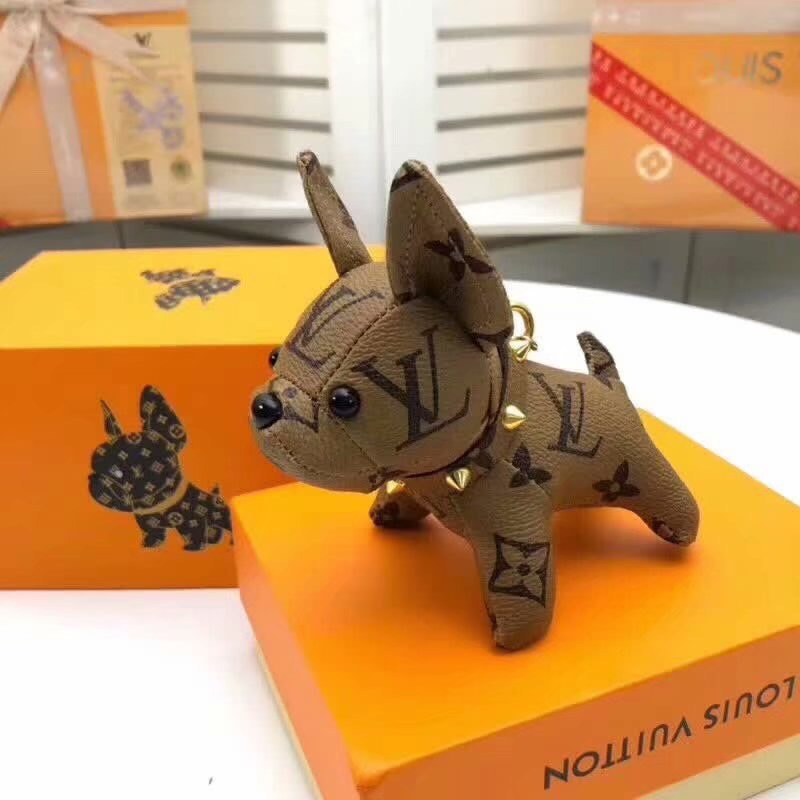 l0*is V*t0n kaey chain