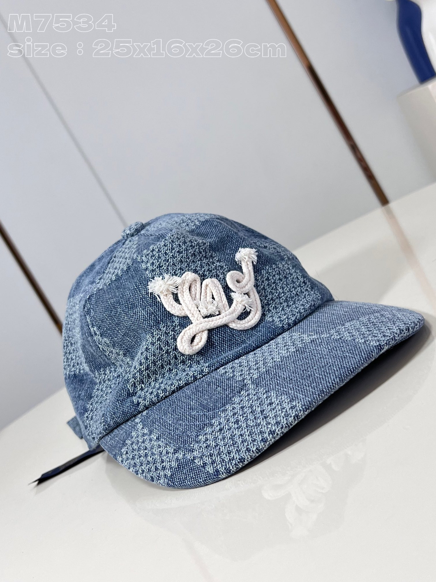 l0*is V*t0n damier denim 3d cap